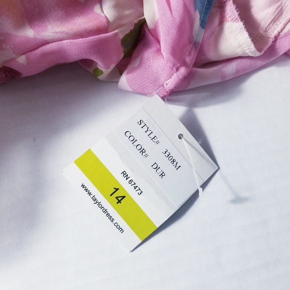 NWT TAYLOR PINK FLOWERY DRESS SIZE 14 (RUNS SMALL) - Picture 4 of 16